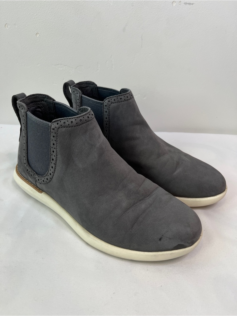 Timberland Bradenton Grey Nubuck Chelsea Sneaker Boots Womens Size 6.5 A1UZP